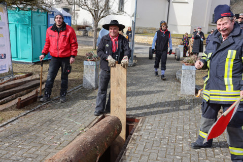 Heuliecher_Freundschaftstreffen2025_Narrenbaum-Umzug-Stellen_SKR-5993
