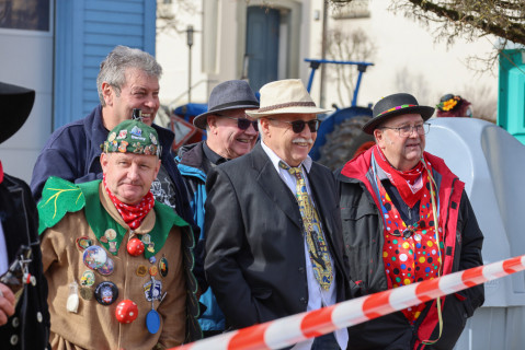 Heuliecher_Freundschaftstreffen2025_Narrenbaum-Umzug-Stellen_SKR-6040